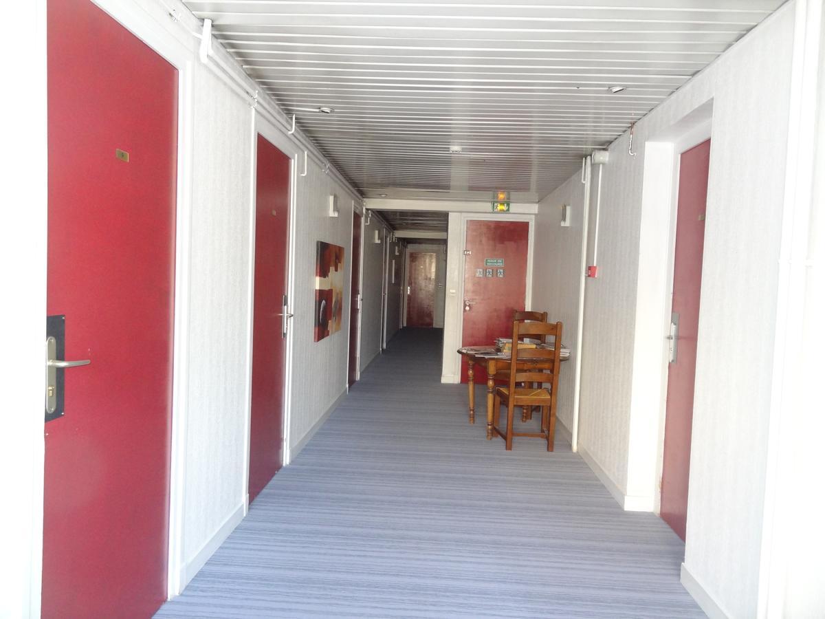 Les Ambassadeurs Hotel Saint-Chamond Bagian luar foto