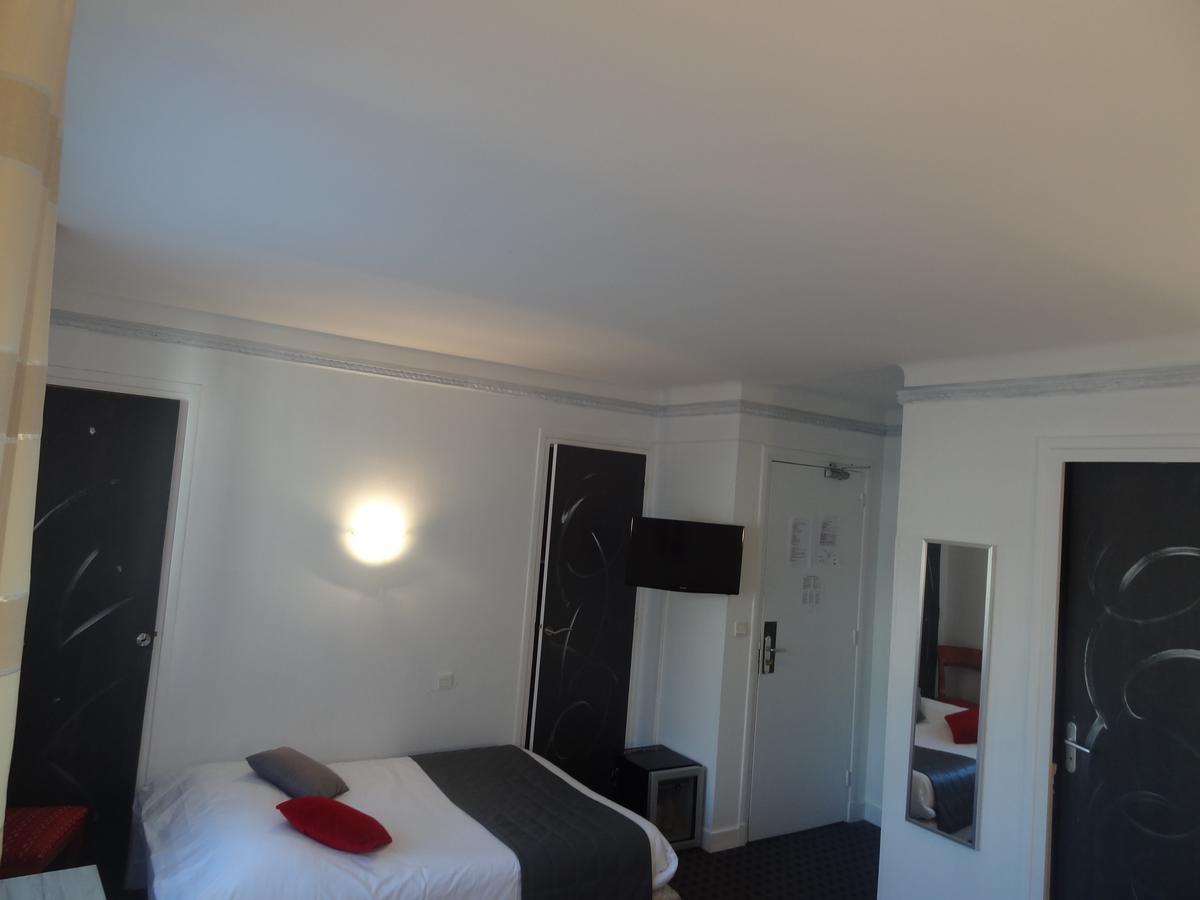 Les Ambassadeurs Hotel Saint-Chamond Bagian luar foto